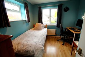 Bedroom- click for photo gallery